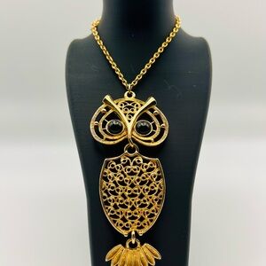 Vintage Gold Tone Filigree Owl Pendant Necklace Retro 1970s